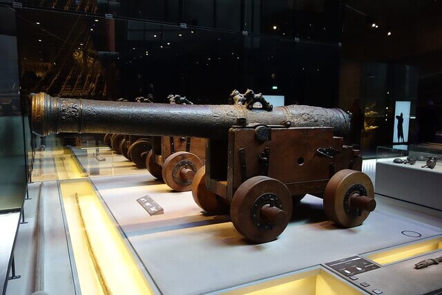 Canons au Musée Vasa de Stockholm